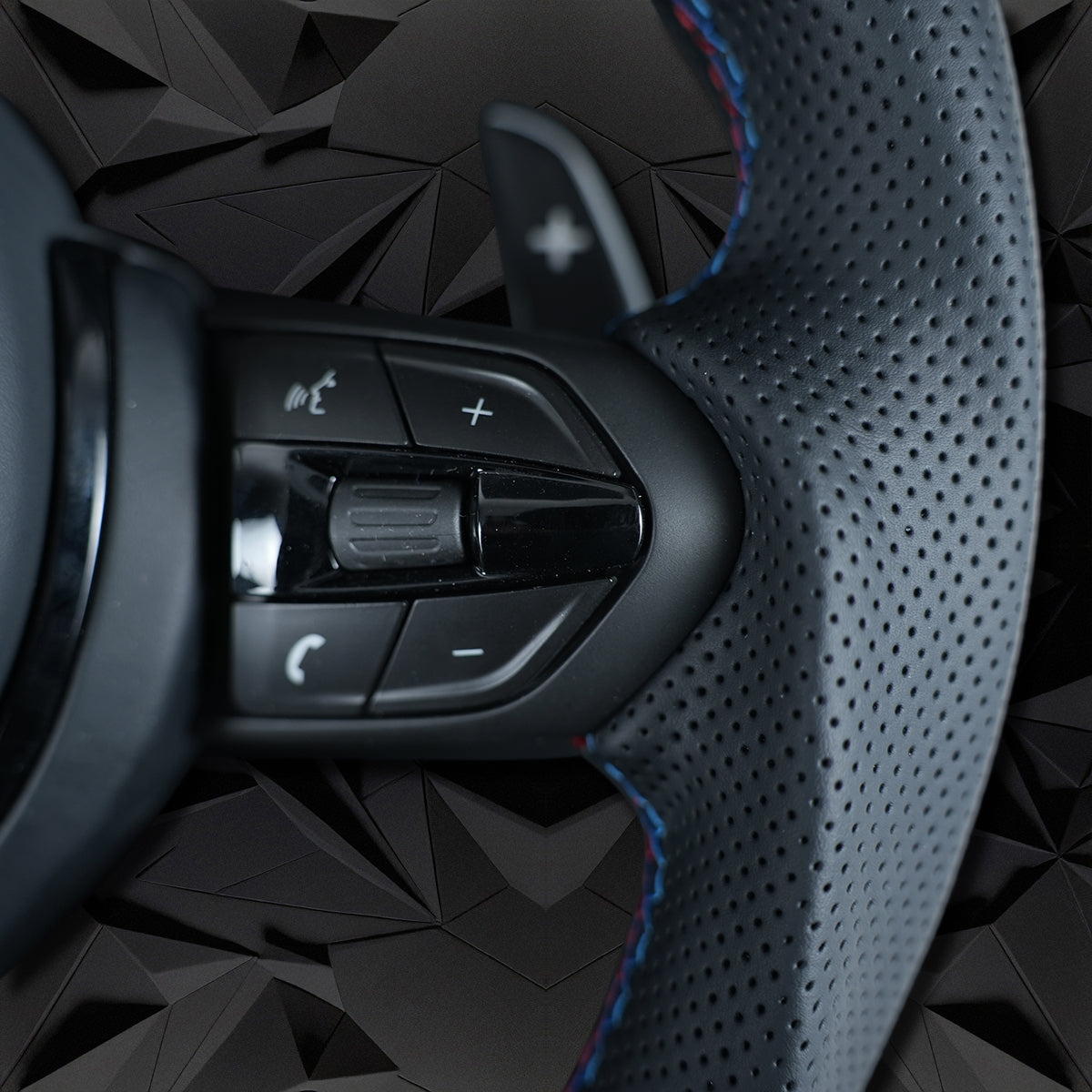 Half perforated leather steering wheel assembly,For BMW F30 F32 F10 F20 F82 E46 E60 E90 M2 M4 M5 M6 X3 X4