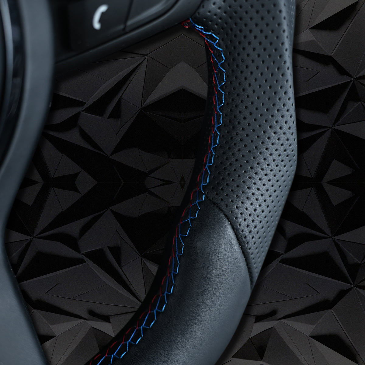 Half perforated leather steering wheel assembly,For BMW F30 F32 F10 F20 F82 E46 E60 E90 M2 M4 M5 M6 X3 X4