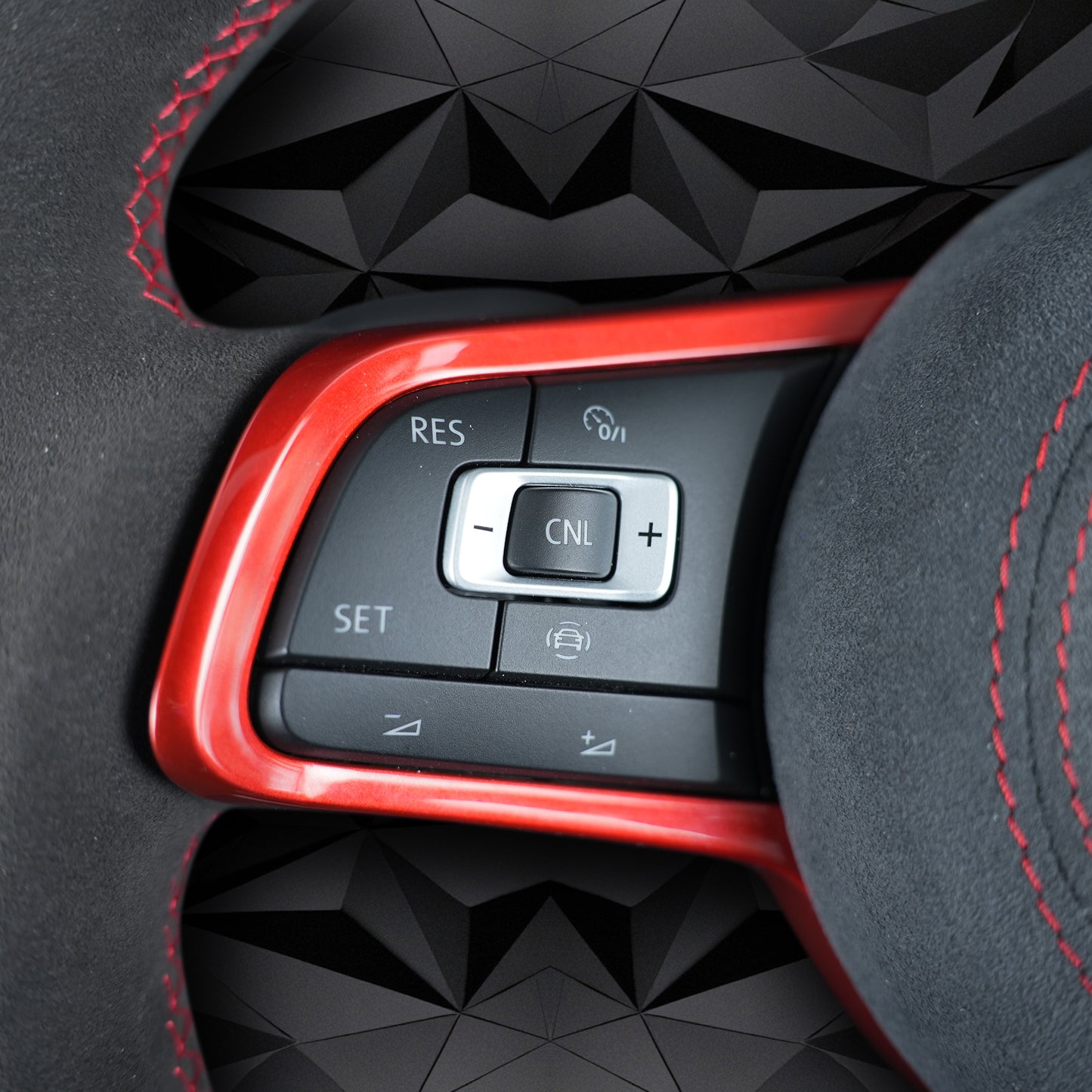 VW Golf 7 7.5 GTI GTD GTE R 2013-2020 Polo GTI Tiguan Passat DSG carbon fiber suede steering wheel