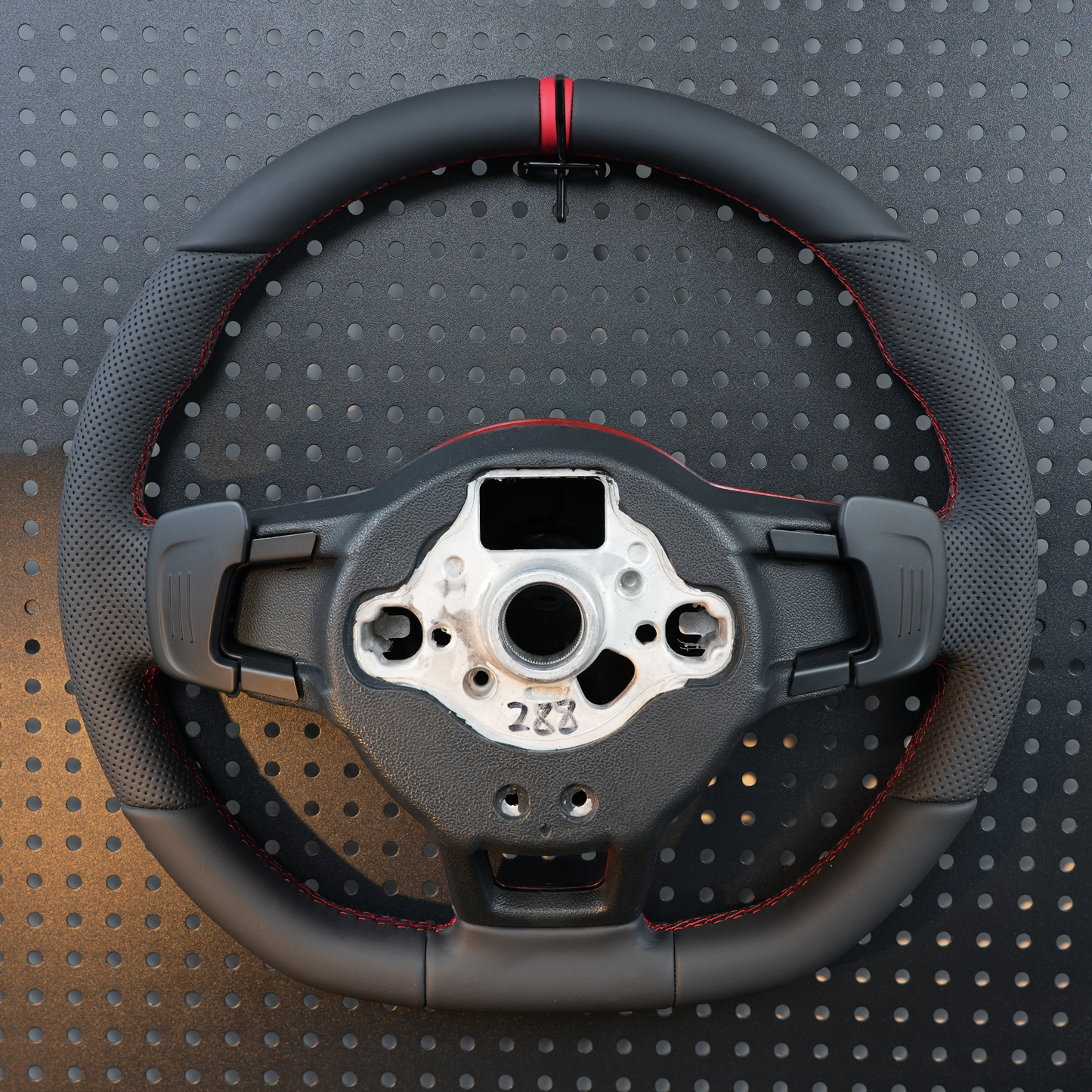 Steering Wheel leather For VW Golf 7 7.5 GTI GTD GTE R 2013-2020 Polo GTI Tiguan Passat DSG