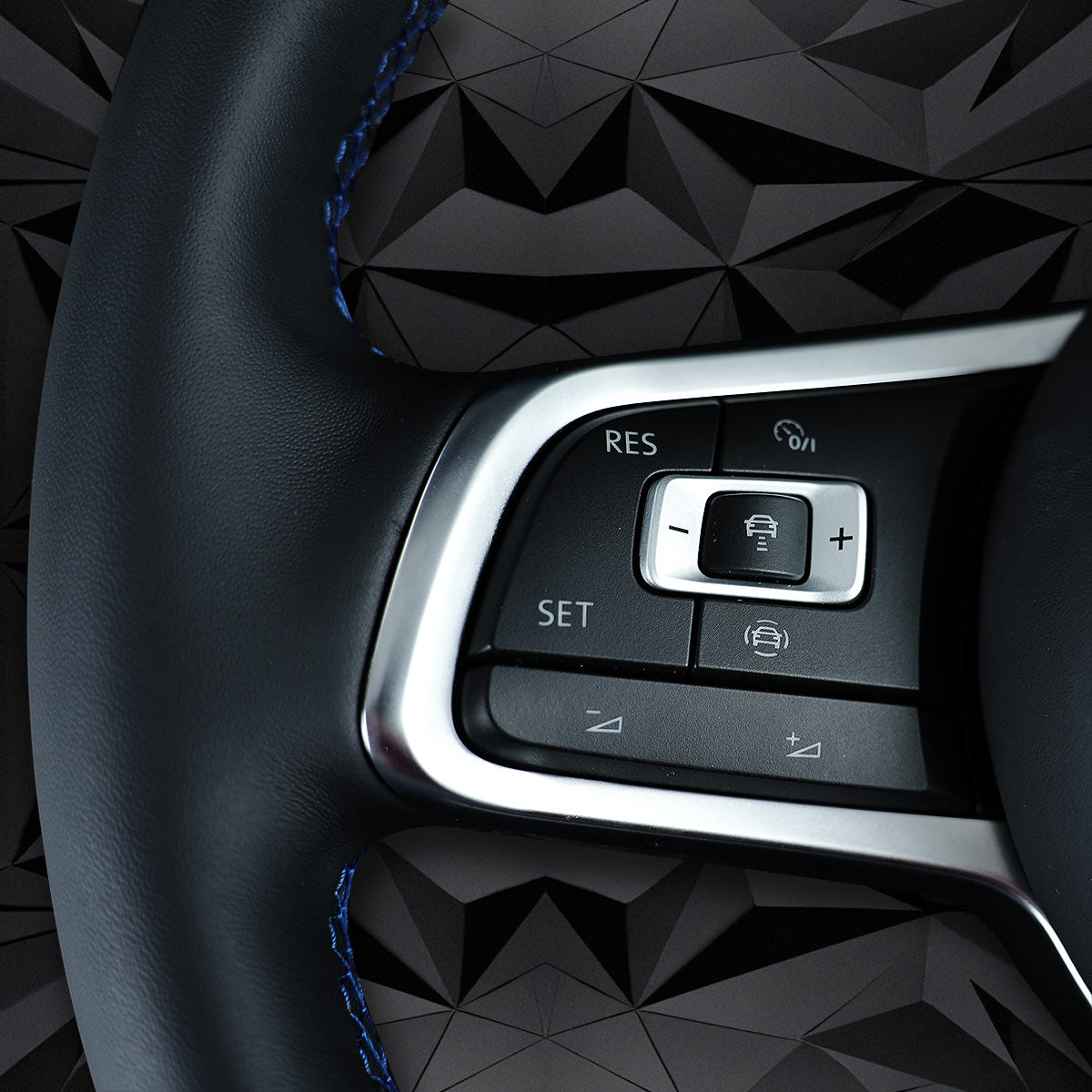 Fiber Steering Wheel leather Alcantara For VW Golf 7 7.5 GTI GTD GTE R 2013-2020 Polo GTI Tiguan Passat DSG